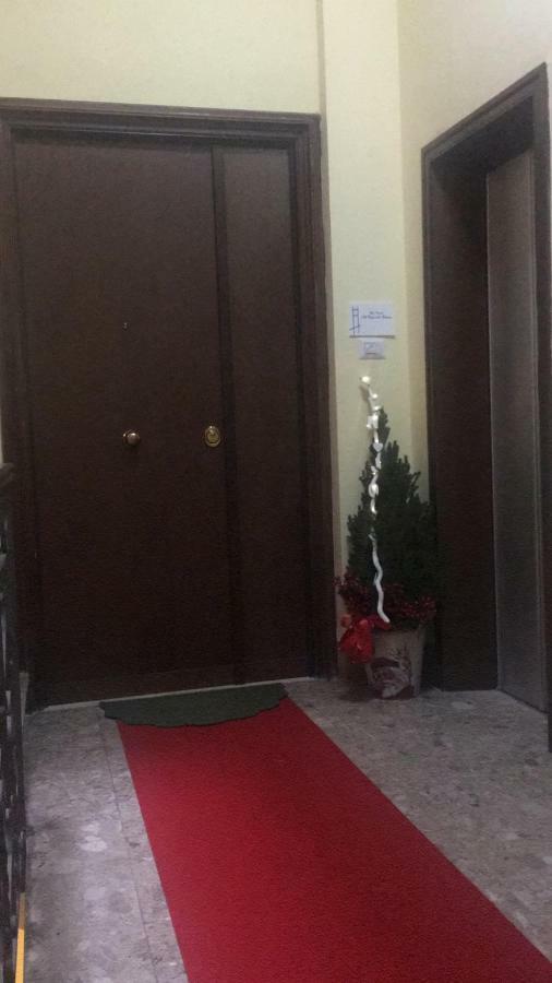 Casa Vacanza "Al Vicolo Delle Colonne" Salerno Zewnętrze zdjęcie