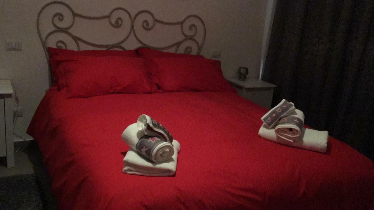 Casa Vacanza "Al Vicolo Delle Colonne" Salerno Zewnętrze zdjęcie