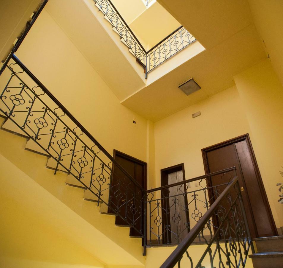 Casa Vacanza "Al Vicolo Delle Colonne" Salerno Zewnętrze zdjęcie